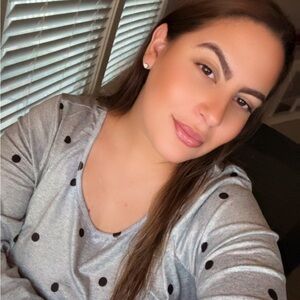 Meet your Posher, Lizzette